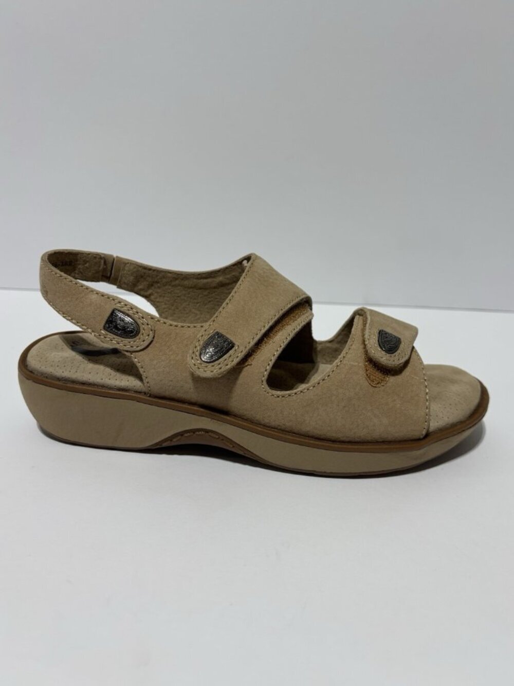 Softwalk Women’s Bolivia Sand Slingback Sandals, Size 6 M